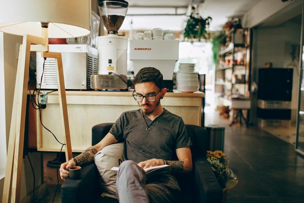 Why Did an Innovative Car Sharing Service Fail to Sustain Its Business?